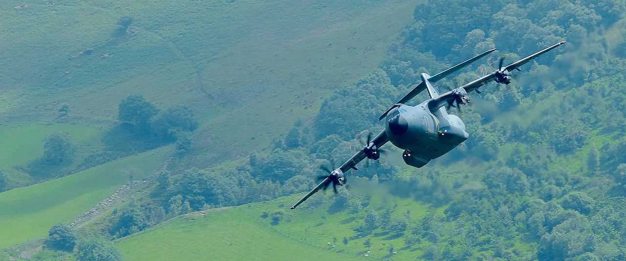 flygbuss, a400m, plan, flygvapen, transport, låg nivå, flyg, flygplan, militär, flygande, bank, vändning