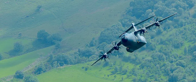flygbuss, a400m, plan, flygvapen, transport, låg nivå, flyg, flygplan, militär, flygande, bank, vändning. Integration mellan bank och ekonomisystem: vad krävs?